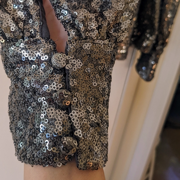 Anthropologie Sunday In Brooklyn Sequin Top M Petite - Picture 6 of 8